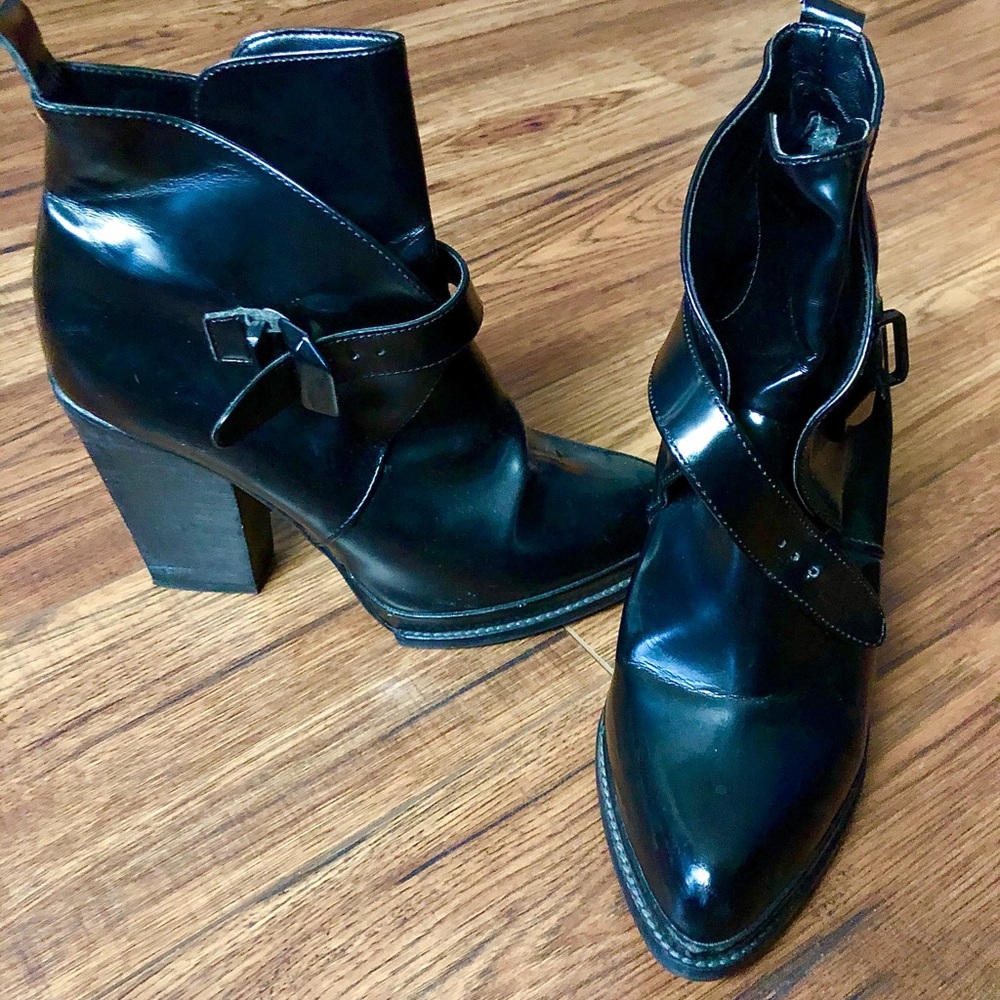 Zara - Black Heeled Boots